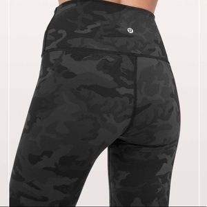 Lululemon Incognito Camo Wunder Under Tights 28”